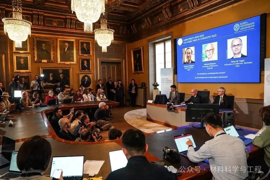 郑永年：中国学者获不了诺奖，是因为有太多的“帽子”“级别”“学阀”和有组织科研